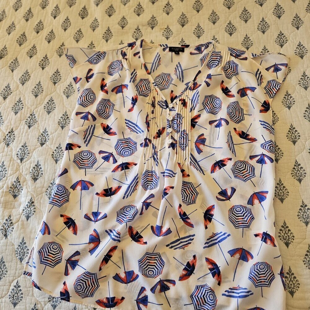 Talbots Petites Beach Umbrella Print V-Neck Blouse SP Red White Blue Nautical - Picture 13 of 13